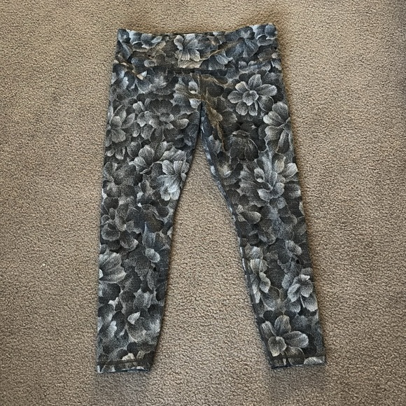 Athleta Elation Texture Tight Leggings - Floral size XL - Picture 1 of 7